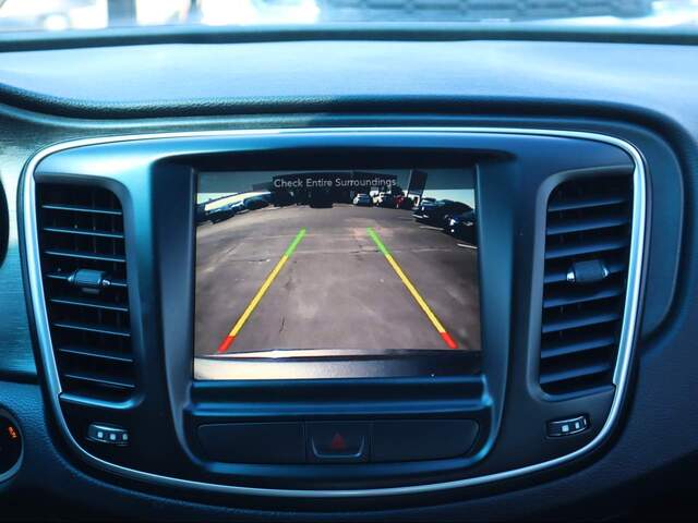2016 Chrysler 200 Limited Platinum