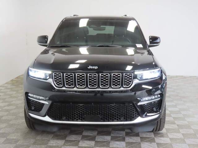 2023 Jeep Grand Cherokee Summit