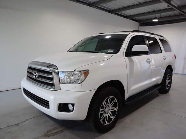 2016 Toyota Sequoia SR5