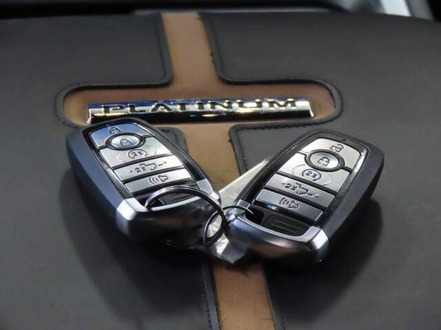 2024 Ford F-350 Super Duty Platinum Crew Cab