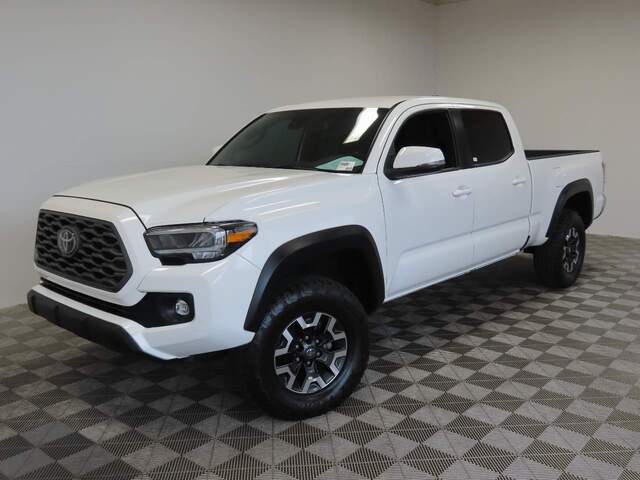 2023 Toyota Tacoma SR5 V6 Crew Cab