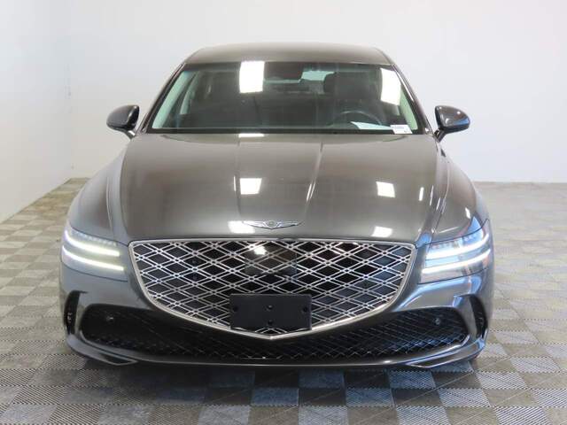 2025 Genesis G80 2.5T