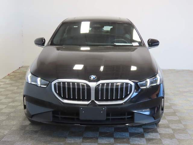 2024 BMW 5-Series 530i