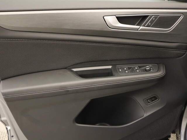2024 Volkswagen Atlas Cross Sport SE Technology