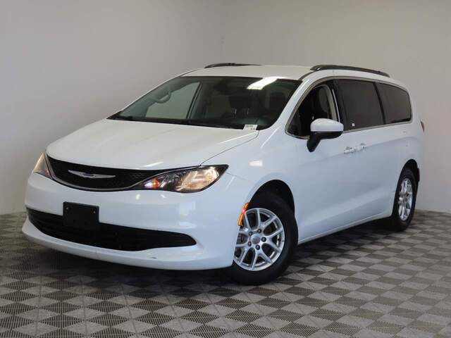 2020 Chrysler Voyager LXi