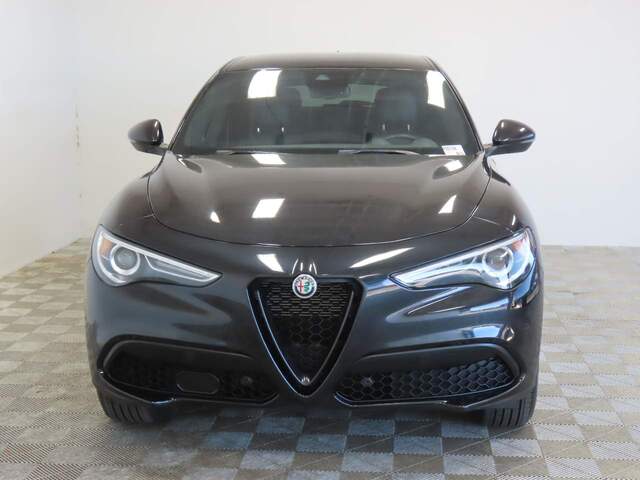 2023 Alfa Romeo Stelvio Sprint