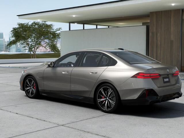 2026 BMW 5-Series 550e xDrive Sedan