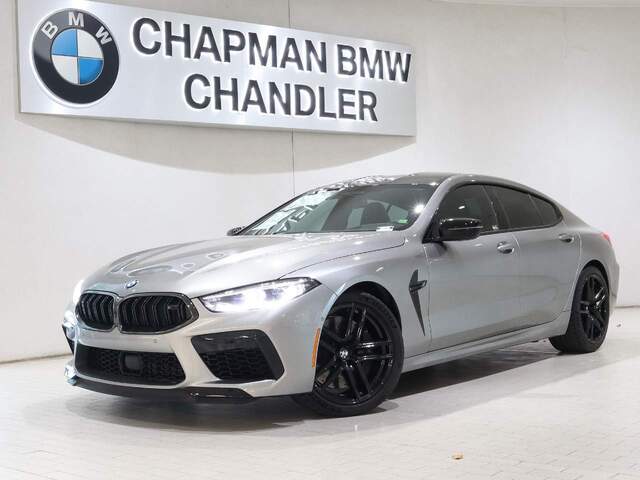 2022 BMW M8