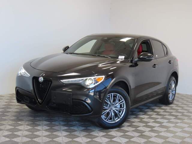 2023 Alfa Romeo Stelvio Sprint