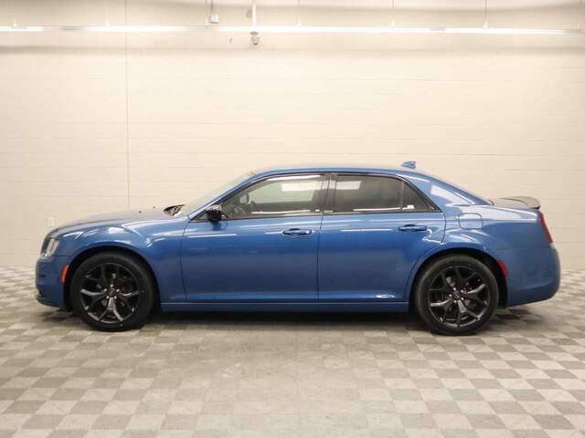 2020 Chrysler 300 Touring