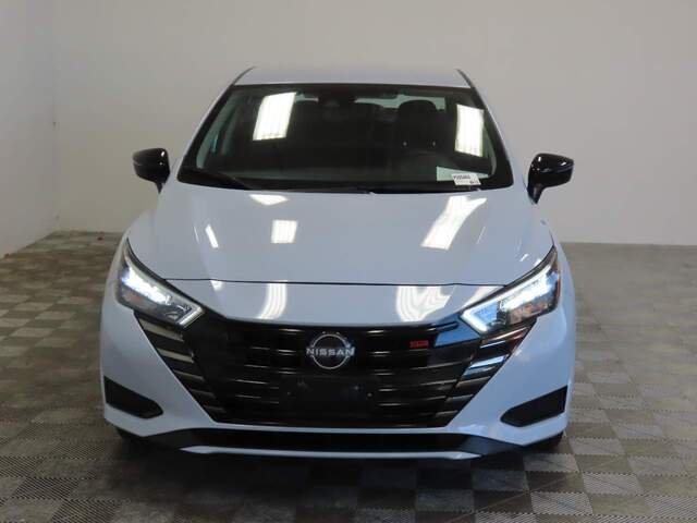 2024 Nissan Versa SR