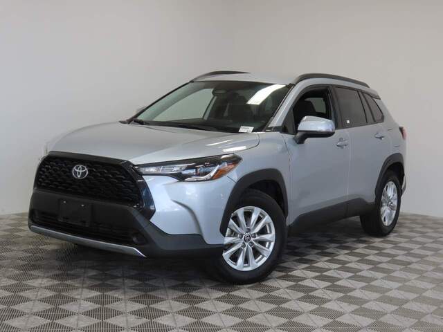 2024 Toyota Corolla Cross LE