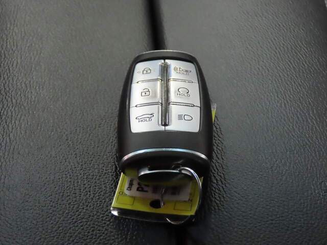 2023 Genesis G80 2.5T