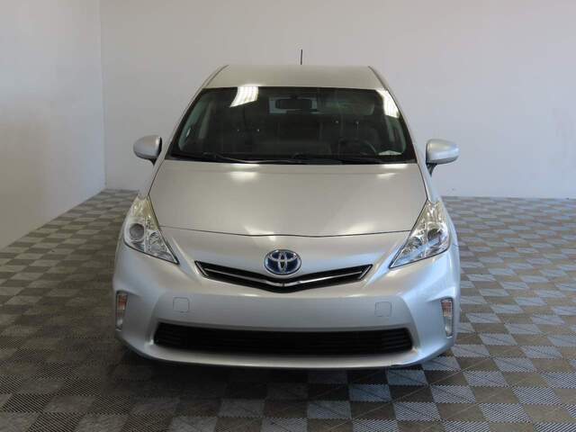 2013 Toyota Prius v Two