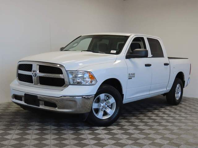2022 Ram 1500 Classic SLT Crew Cab