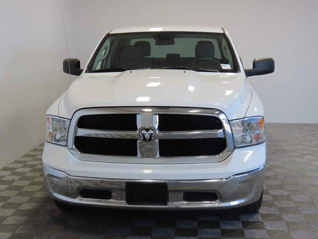 2022 Ram 1500 Classic SLT Crew Cab