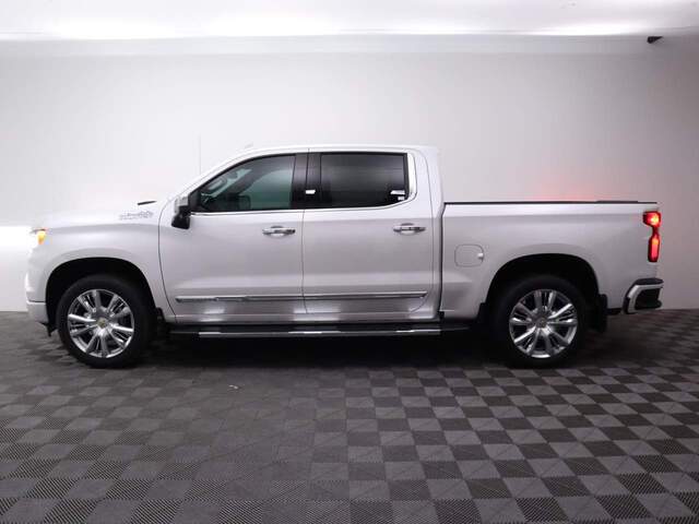 2023 Chevrolet Silverado 1500 Crew Cab High Country 4WD