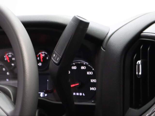 2023 GMC Sierra 1500 Crew Cab Pro 4WD