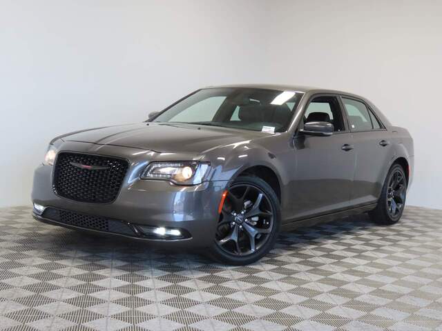 2023 Chrysler 300 S V6