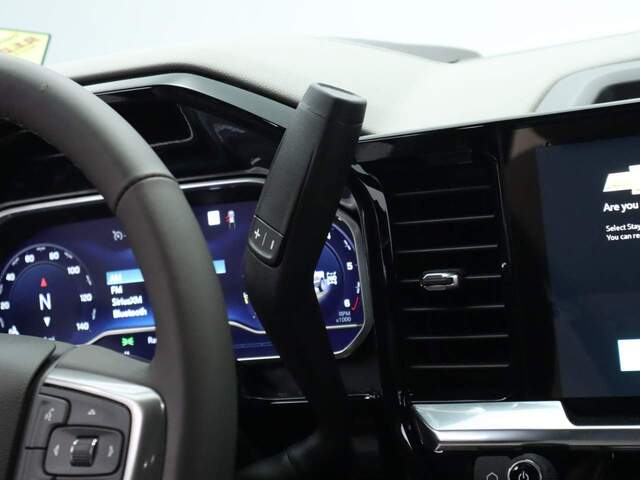 2023 Chevrolet Silverado 1500 Crew Cab 1LT 4WD