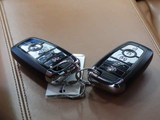 2023 Lincoln Nautilus Black Label