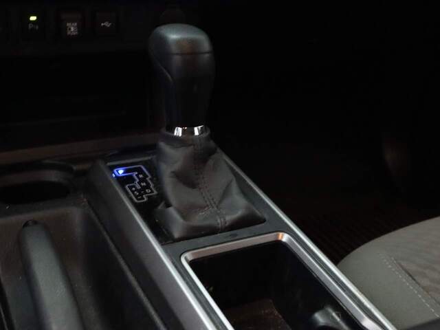 2022 Toyota Tacoma SR5 Crew Cab