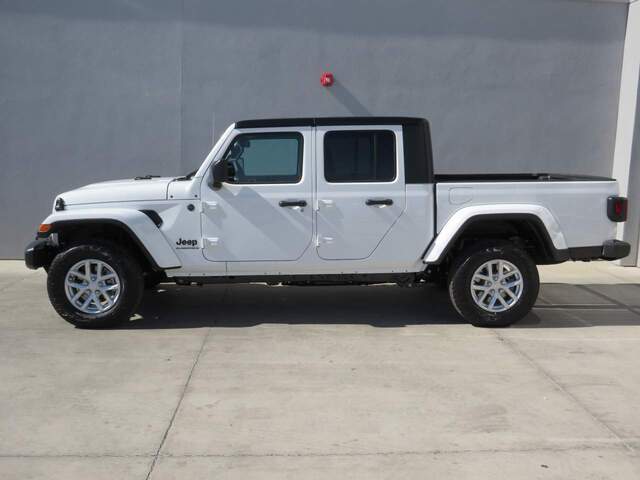 2023 Jeep Gladiator Sport S