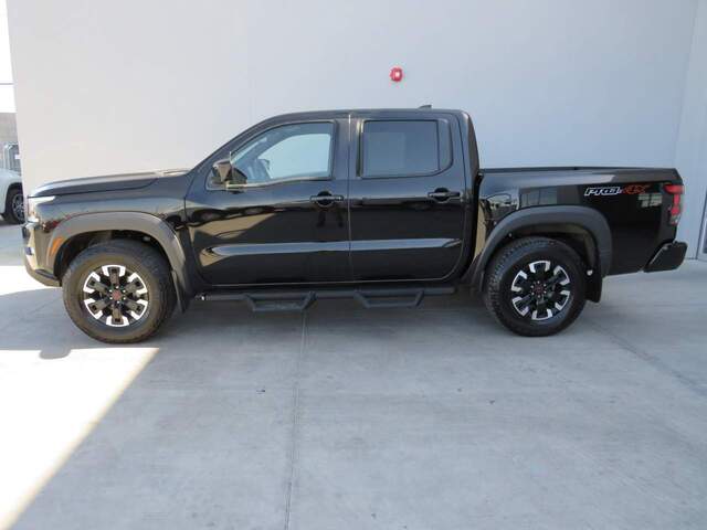2022 Nissan Frontier PRO-4X Crew Cab