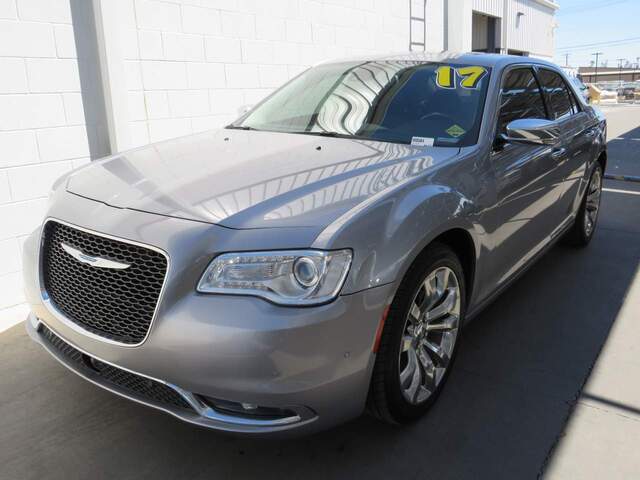 2017 Chrysler 300