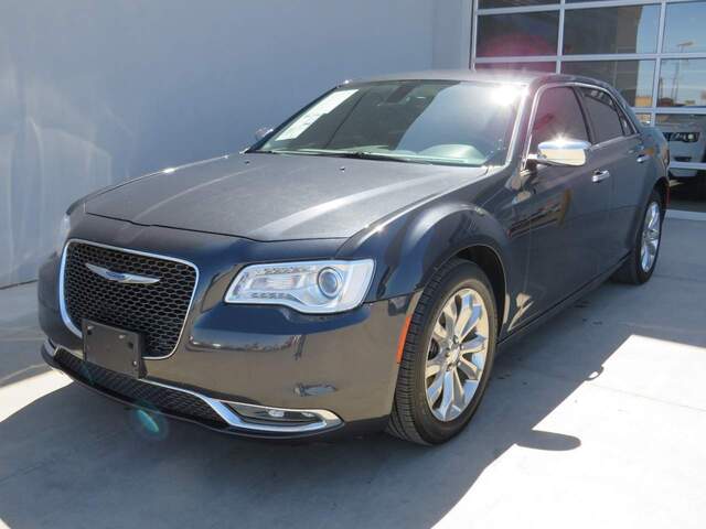 2019 Chrysler 300