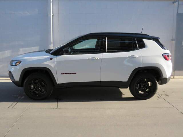 2023 Jeep Compass Trailhawk