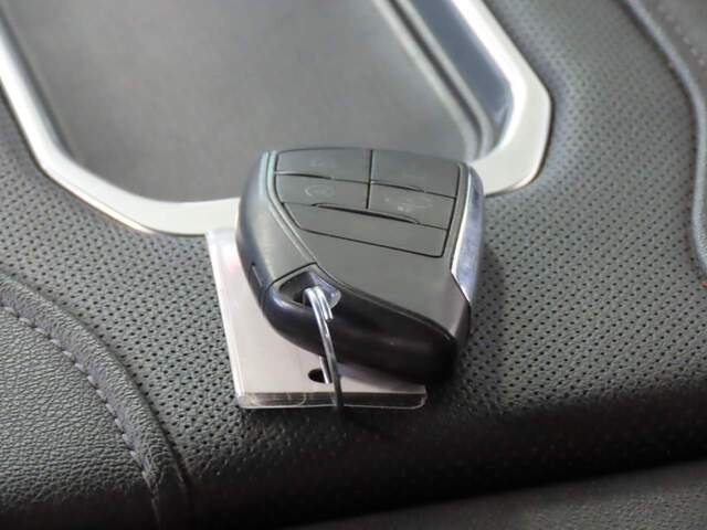 2022 Chevrolet Silverado 1500 LTZ Crew Cab